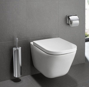 Falra szerelhető WC hátsó kifolyással öblítési kör nélkül. Kerámia ülőke nélkül Takarékos 3 / 4,5 literes öblítéssel. Rejtett rögzítés.
