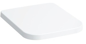 WC ülőke duroplasztból softclose (lassú záródás) fehér színben az ülőke hossza 44,5 cm. a rögzítés közti távolság 20 cm.