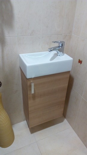 Fürdőszobaszekrény mosdóval Jika Litt 40x67,5x22,1 cm cseresznyefa dekorban LITT40DVTR