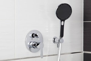 Kézi zuhany SAT fekete / króm SATBSRS33C