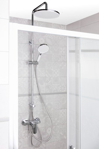 Zuhanyrendszer SAT csaptelep nélkül fehér / króm SATPIPET