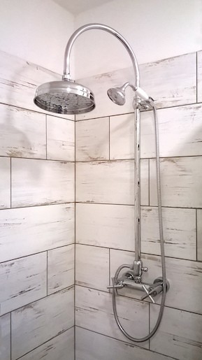 Zuhanyrendszer Paffoni Ricordi csaptelep nélkül króm ZCOL100