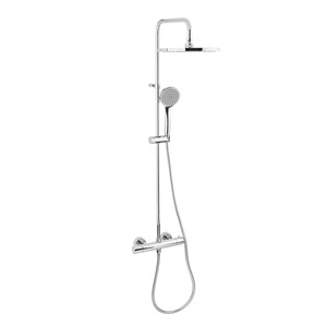Zuhanyrendszer termosztatikus elemmel. A fejzuhany 1 zuhanysugárral rendelkezik, átmérője 25 cm. Az akkumulátor távolsága 150 mm.