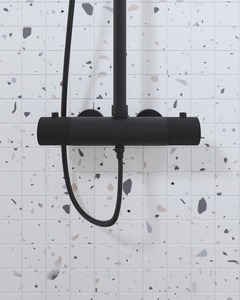 Zuhanyrendszer SAT termosztatikus csapteleppel fekete SATSSTKC